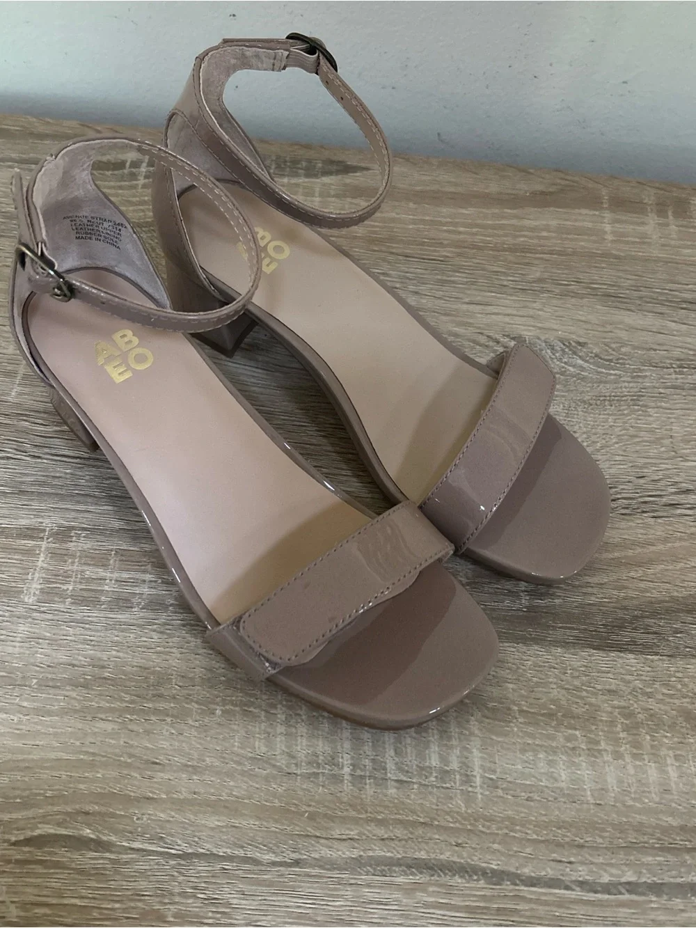 Abeo sleek patent